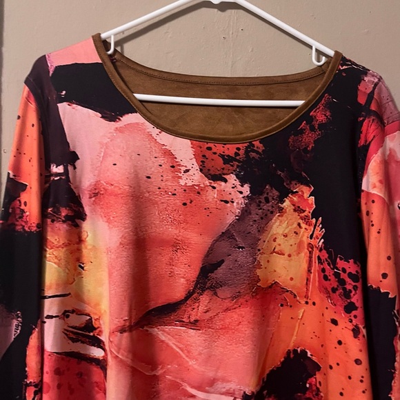 🏷️🆕🎉totw • reversible abstract print brown suede long sleeve tunic top - Picture 8 of 17
